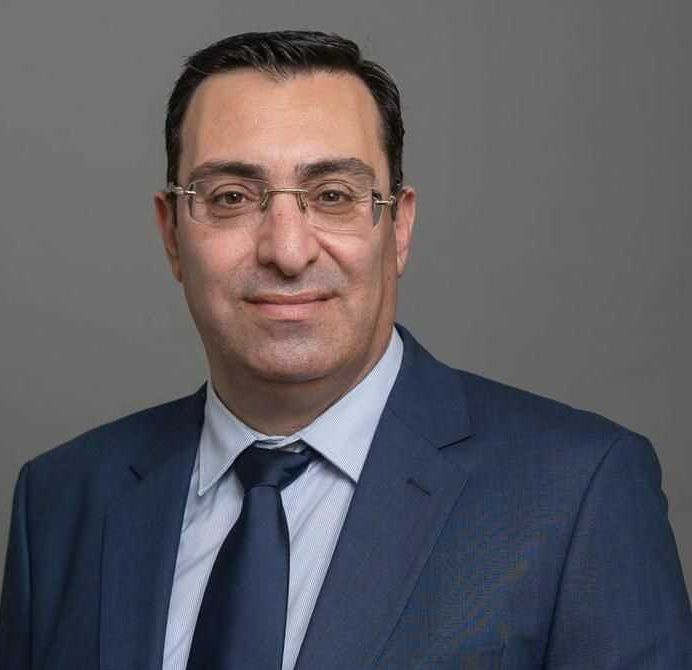 Read more about the article רו"ח חוסאם בשארה התמנה ליו"ר החברה הכלכלית של האוניברסיטה -"כרמל"