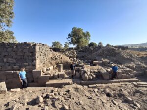 בית כנסת קדום. צילום: מיכאל אזבנד