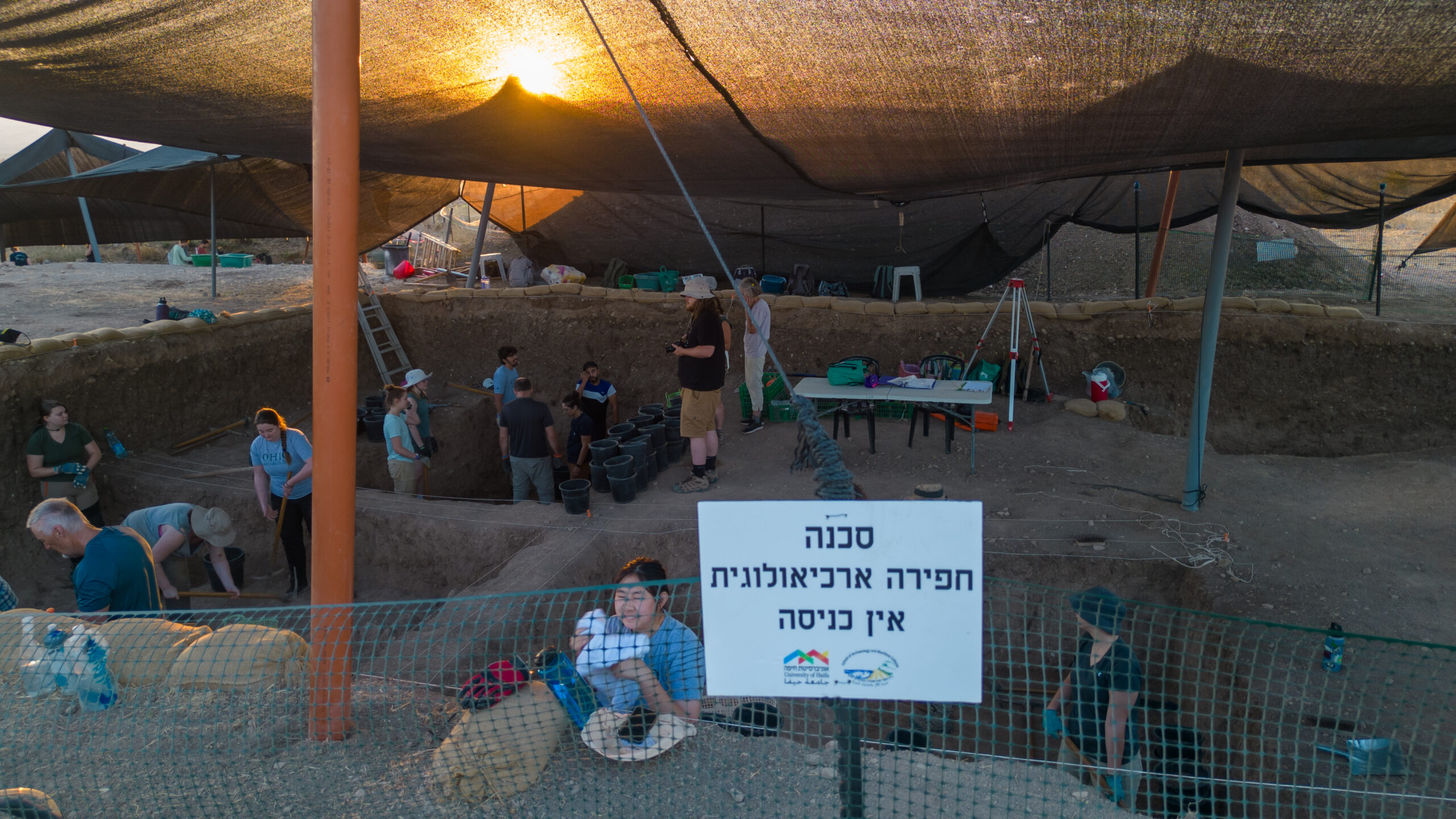 חפירות בתל חצור (צילום: בן סיגל, באדיבות אוניברסיטת אוהיו וחפירות העיר התחתית בחצור)