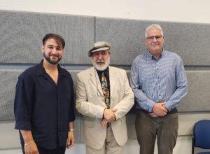 זוכה מלגת הצטיינות ע"ש פרופ' אמריטוס רוברט אלבז