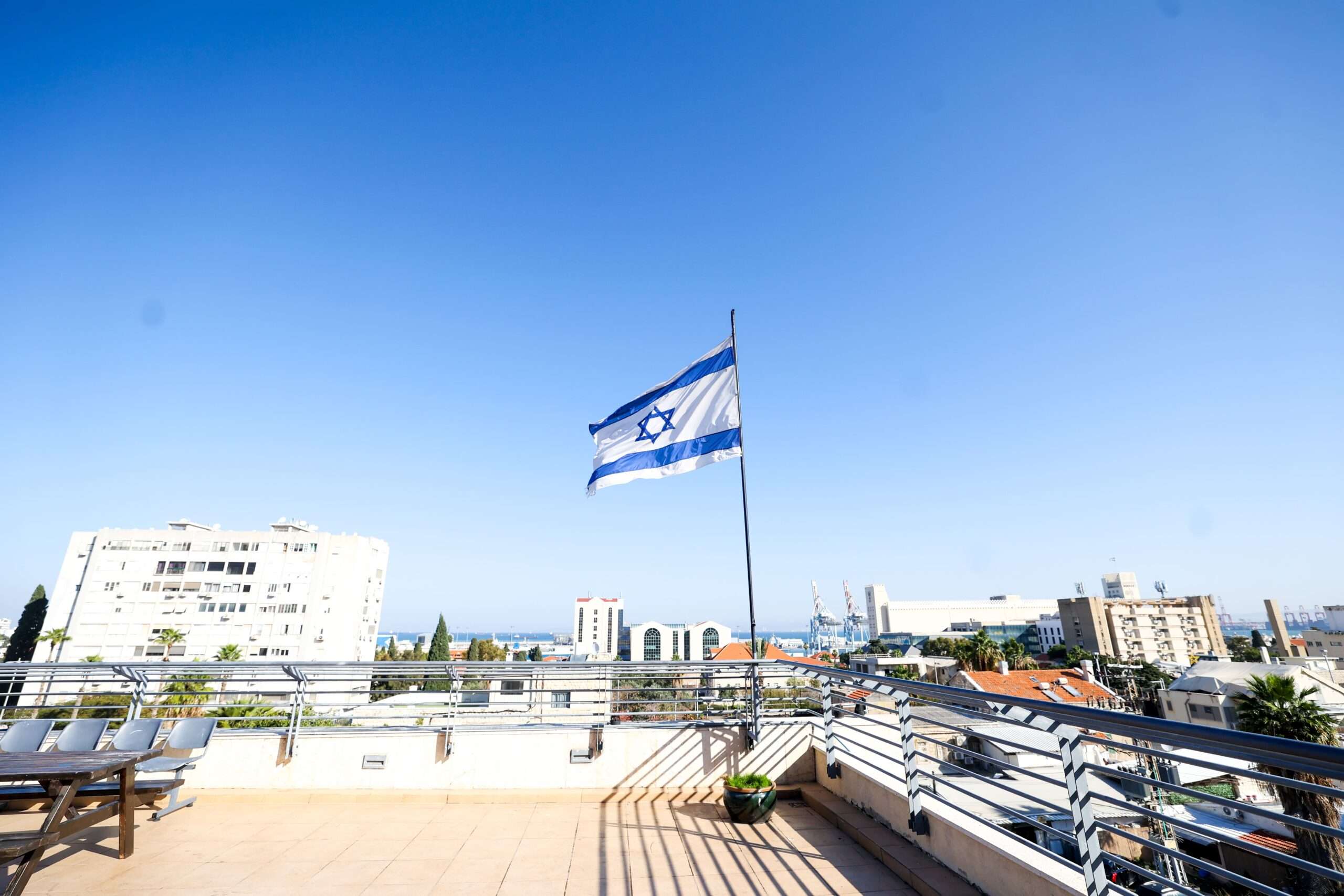 המרפסת בבית הספר לעיצוב